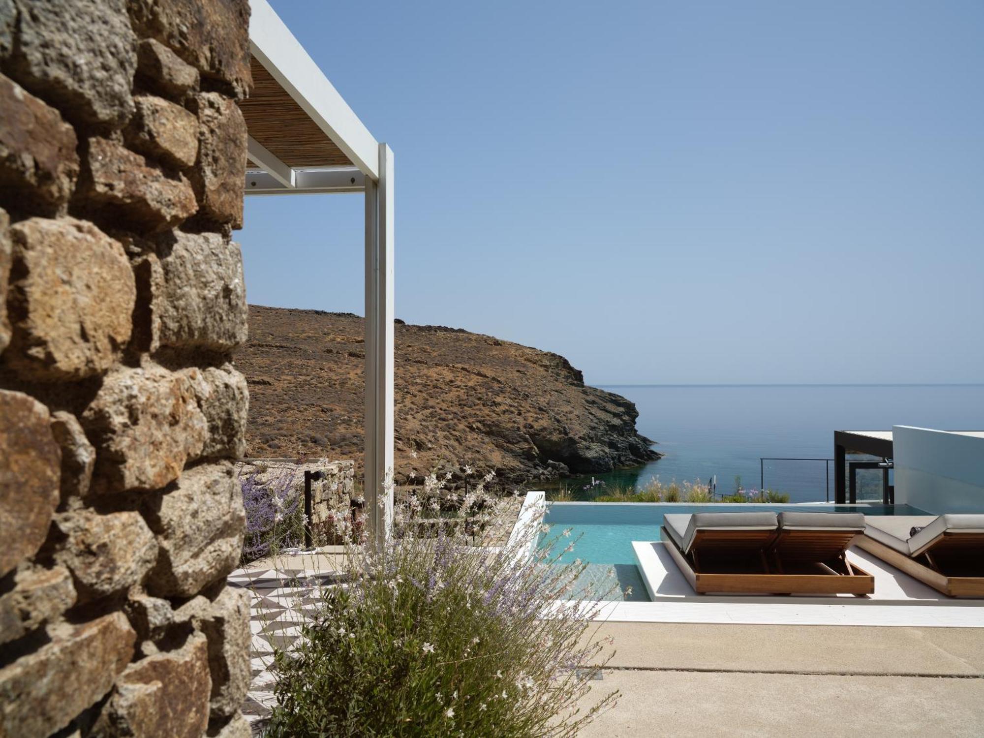 Semeli Coast Mykonos Curio Collection By Hilton Merchia Beach
