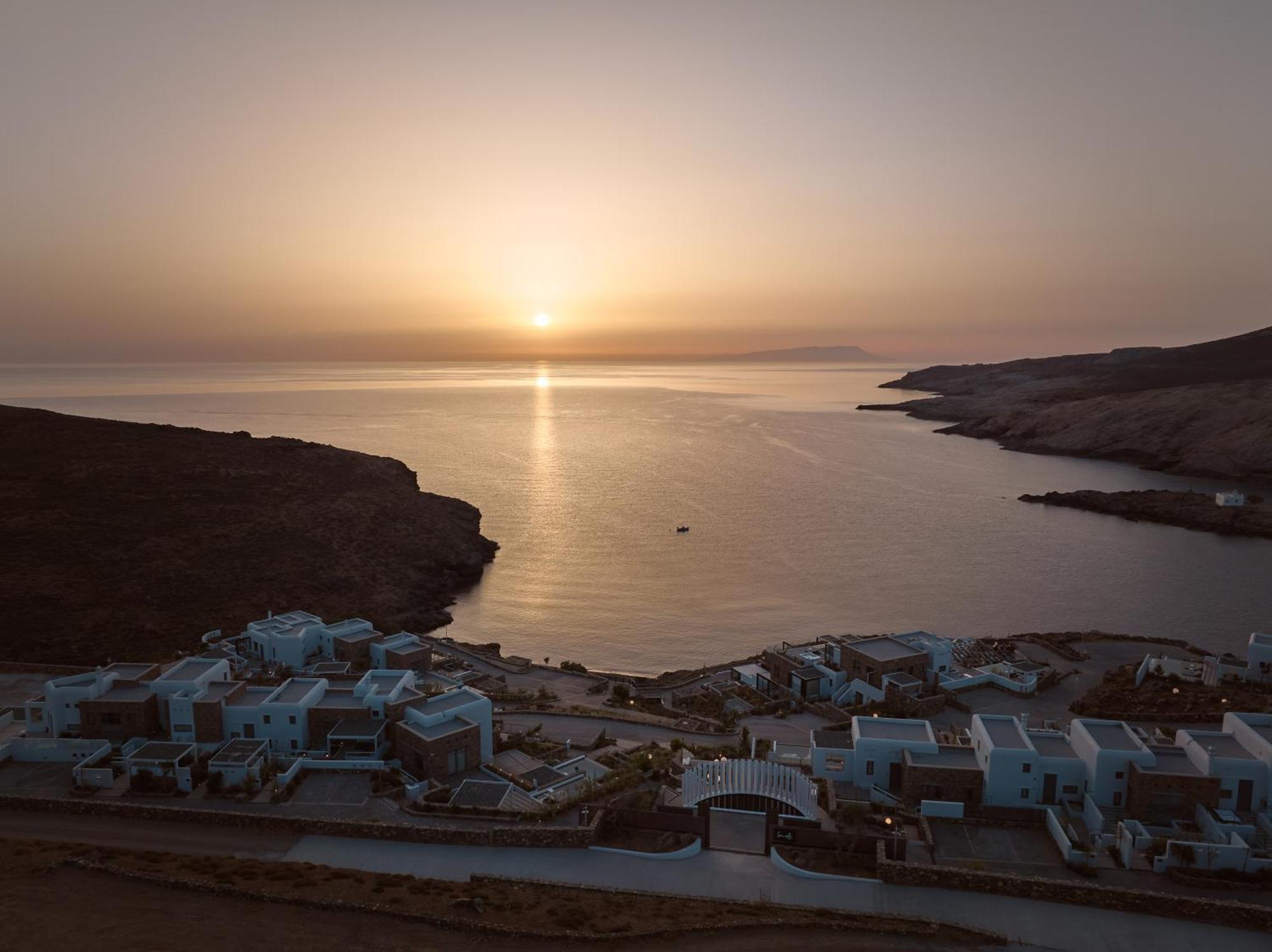 Semeli Coast Mykonos Curio Collection By Hilton