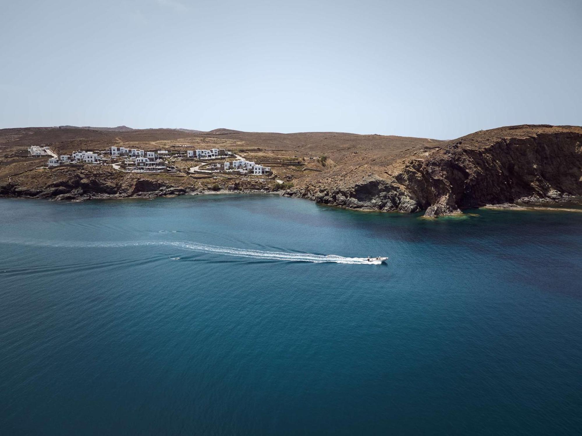 Semeli Coast Mykonos Curio Collection By Hilton Merchia Beach