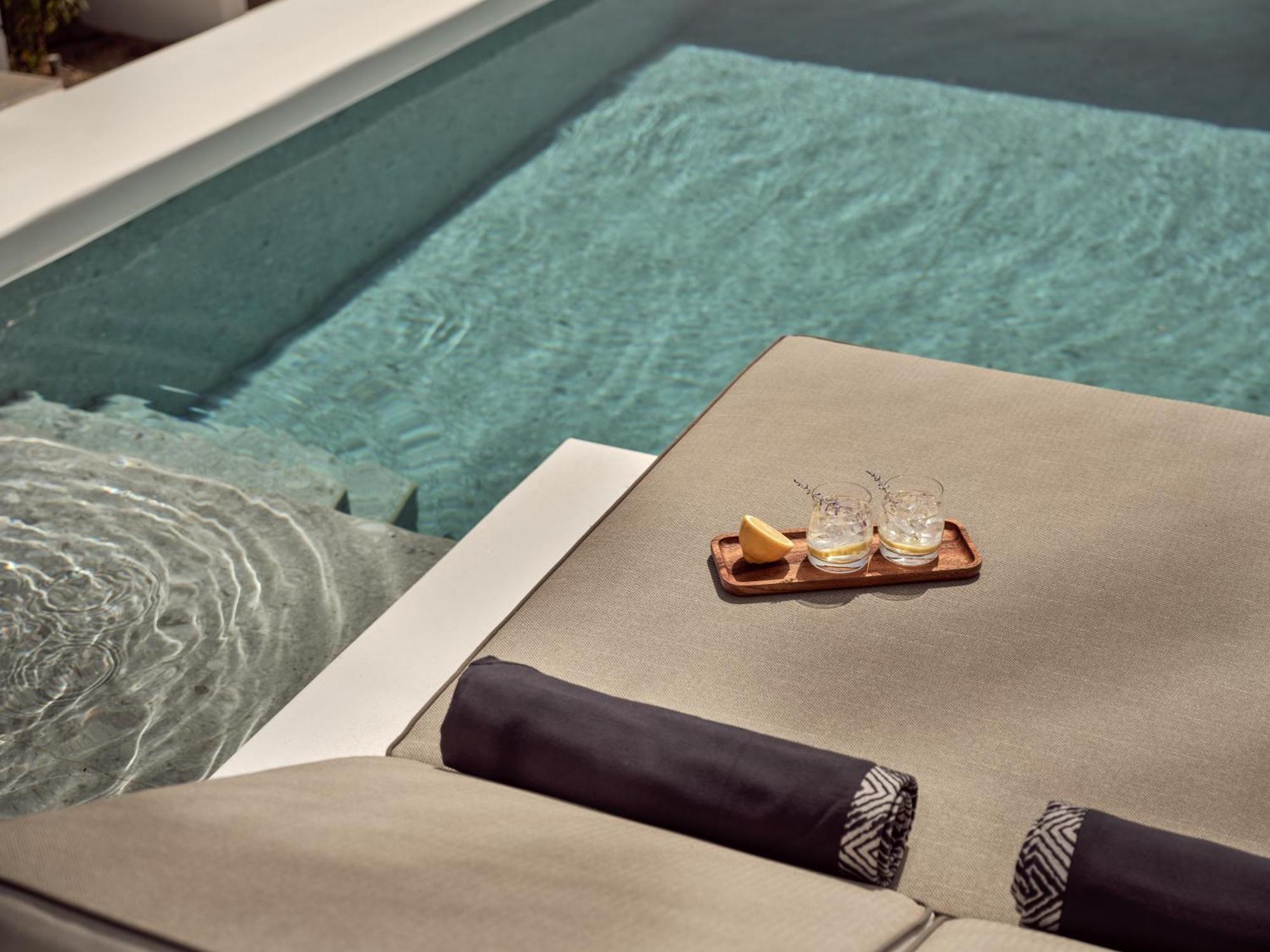 Semeli Coast Mykonos Curio Collection By Hilton Hotel Merchia Beach